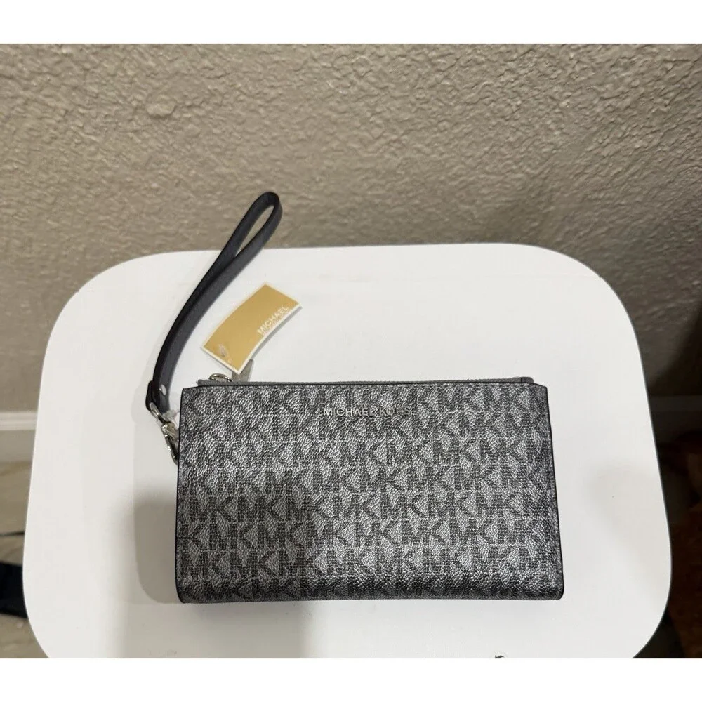 Michael Kors Jet Set Travel Double Zip Wristlet Pearl Grey Silver NWT